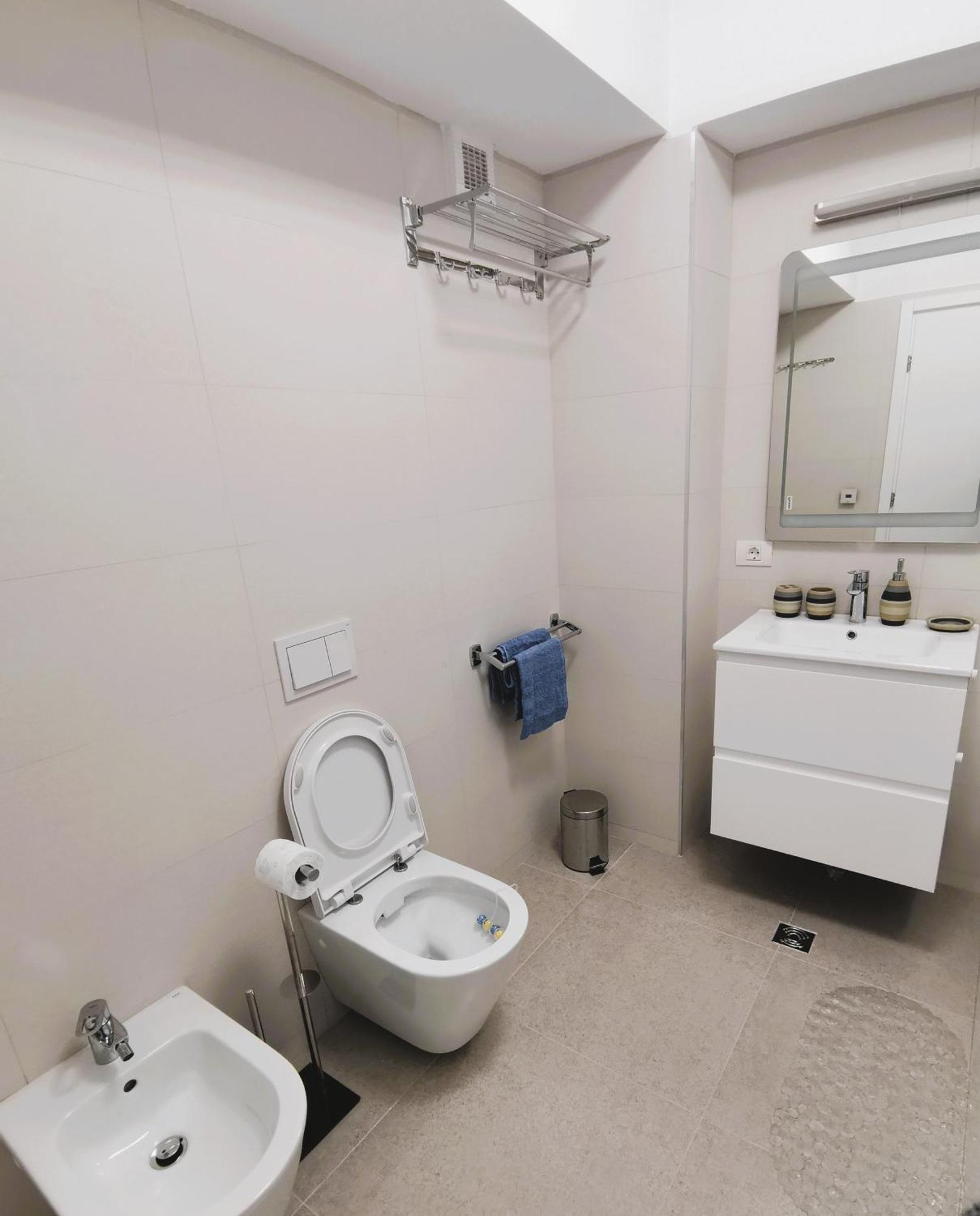 Center 210 Apartamento Resita